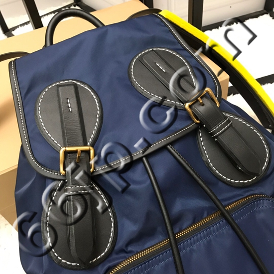 バーバリーバッグ側面デザイン